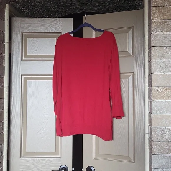 Sweater - Picture 3 of 3